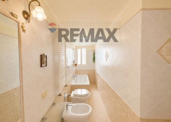 Bagno - Trilocale Via Gian Lorenzo Bernini
 
58, Napoli - foto 18