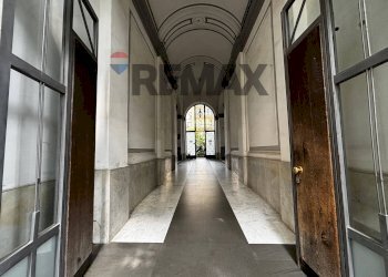 Ricezione / Lobby - Trilocale Via Gian Lorenzo Bernini
 
58, Napoli - foto 19