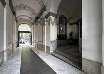 Ricezione / Lobby - Trilocale Via Gian Lorenzo Bernini
 
58, Napoli - foto 20