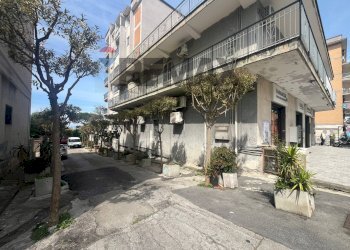 Edificio all\'aperto - Office via Alessandro Manzoni
 
229, San Giorgio a Cremano - photo 6