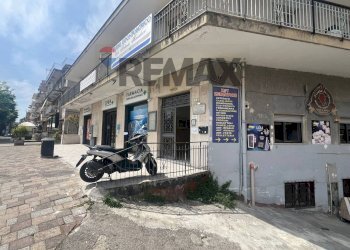 Edificio all\'aperto - Office via Alessandro Manzoni
 
229, San Giorgio a Cremano - photo 8