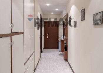 Hall / corridoio - Three-room apartment via bellini
 
7, Cormano - photo 8