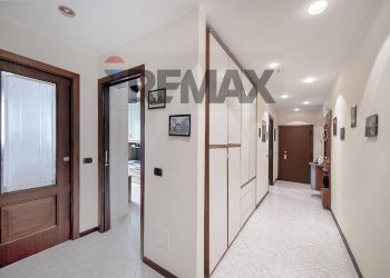 Hall / corridoio - Three-room apartment via bellini
 
7, Cormano - photo 9