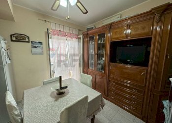 Sala da pranzo - Apartment Via Papa Giovanni XIII
 
8, Pace del Mela - photo 16
