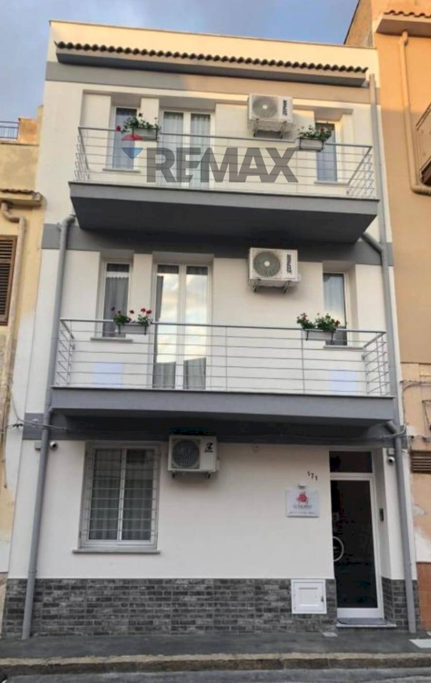 Edificio all\'aperto - Casa indipendente via Dante Alighieri
171, Terrasini - foto 2