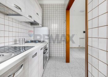 Cucina - Three-room apartment Via Torino
 
190, Caronno Pertusella - photo 7