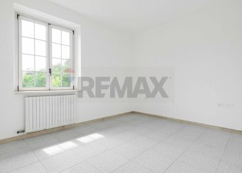 Stanza vuota - Three-room apartment Via Torino
 
190, Caronno Pertusella - photo 9
