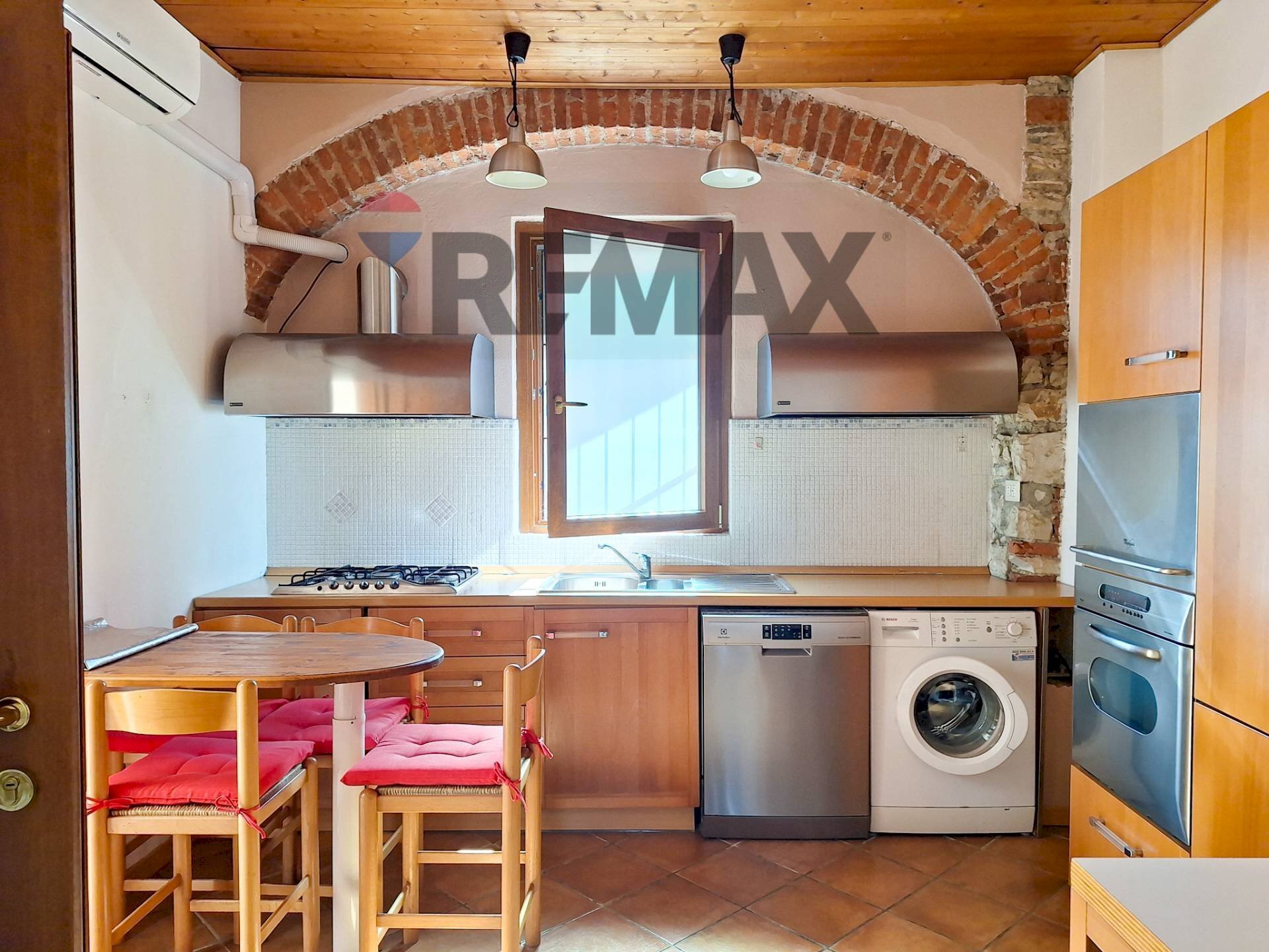 Cucina - Bilocale Via Case Nuove
 
6, Gavirate - foto 1