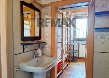 Bagno - Bilocale Via Case Nuove
 
6, Gavirate - foto 12