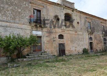 Edificio all\'aperto - Rustico C.da Cavalusi, Ragusa - foto 4