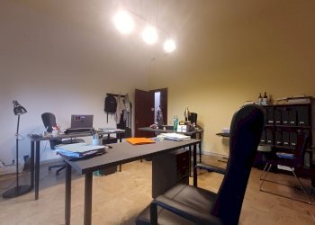 Foto 5 - Office via pietrasantina
1, San Giuliano Terme - photo 5