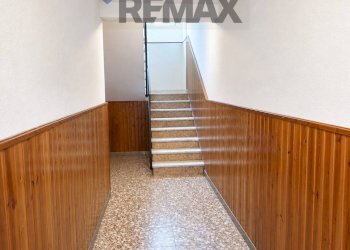 Hall / corridoio - Bilocale vicolo Vedronara
 
3, Berceto - foto 7
