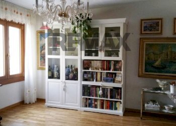 Soggiorno - Bilocale vicolo Vedronara
 
3, Berceto - foto 8