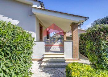 Foto 9 - Semi-detached house Via Formia
 
1, Ardea - photo 9