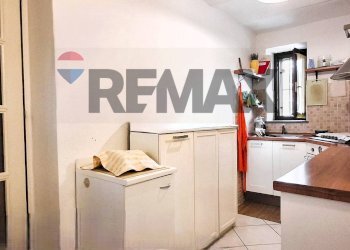 Cucina - Casa semi indipendente via Glisente
31, Dormelletto - foto 10