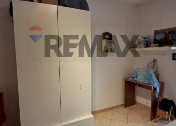 Camera / camera da letto - Casa semi indipendente via Glisente
31, Dormelletto - foto 15