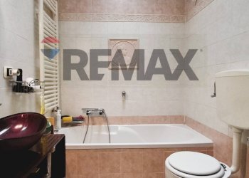 Bagno - Casa semi indipendente via Glisente
31, Dormelletto - foto 18