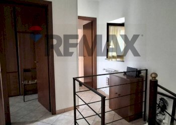 Hall / corridoio - Casa semi indipendente via Glisente
31, Dormelletto - foto 20
