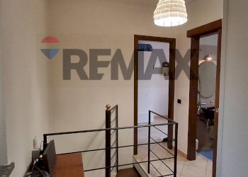 Hall / corridoio - Casa semi indipendente via Glisente
31, Dormelletto - foto 26