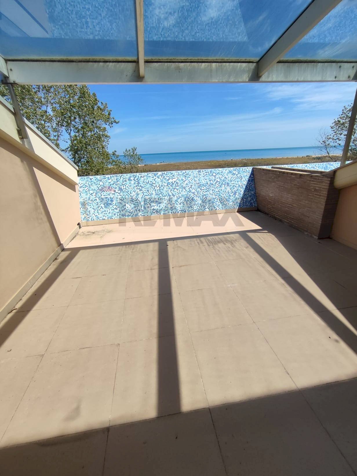 Terrazza - Attico statale 16 sud
 
386, Vasto - foto 1