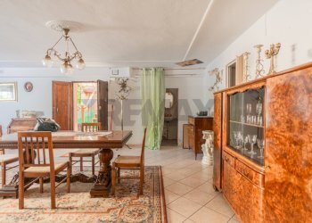 Sala da pranzo - Appartamento Via Dello Stadio
 
17, Gissi - foto 34