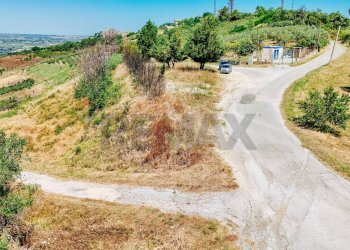 Vista delle montagne - Terreno agricolo Strada Monteodorisio
 
snc, Cupello - foto 16