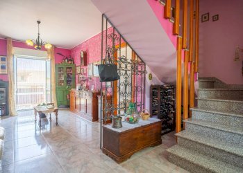 Scale - Semi-detached Villa Via San Rocco
 
13D, Villalfonsina - photo 4