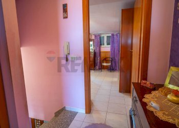 Hall / corridoio - Semi-detached Villa Via San Rocco
 
13D, Villalfonsina - photo 19
