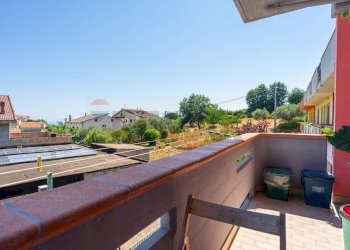 Balcone - Semi-detached Villa Via San Rocco
 
13D, Villalfonsina - photo 22