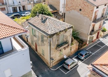 Edificio all\'aperto - Casa indipendente vico I di via Roma
 
snc, Cupello - foto 1