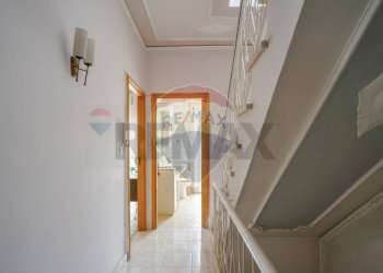Hall / corridoio - Casa semi indipendente Montenero di Bisaccia - foto 13