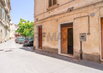 Edificio all\'aperto - Two-room apartment Monteodorisio - photo 18