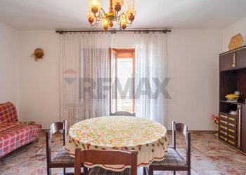 Sala da pranzo - Apartment via Ladispoli
 
4, Cupello - photo 4