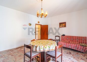 Sala da pranzo - Apartment via Ladispoli
 
4, Cupello - photo 5