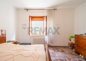 Camera / camera da letto - Apartment via Ladispoli
 
4, Cupello - photo 23