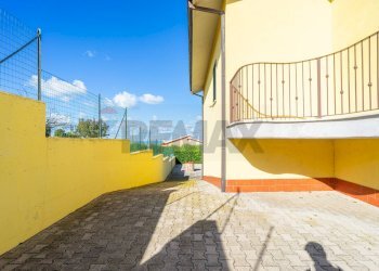 Terrazza - Villa C.da Montebello
 
46, Montenero di Bisaccia - foto 14