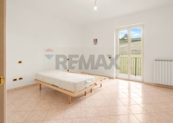 Camera / camera da letto - Villa C.da Montebello
 
46, Montenero di Bisaccia - foto 40