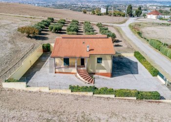 Casa all\'aperto - Villa C.da Montebello
 
46, Montenero di Bisaccia - foto 56