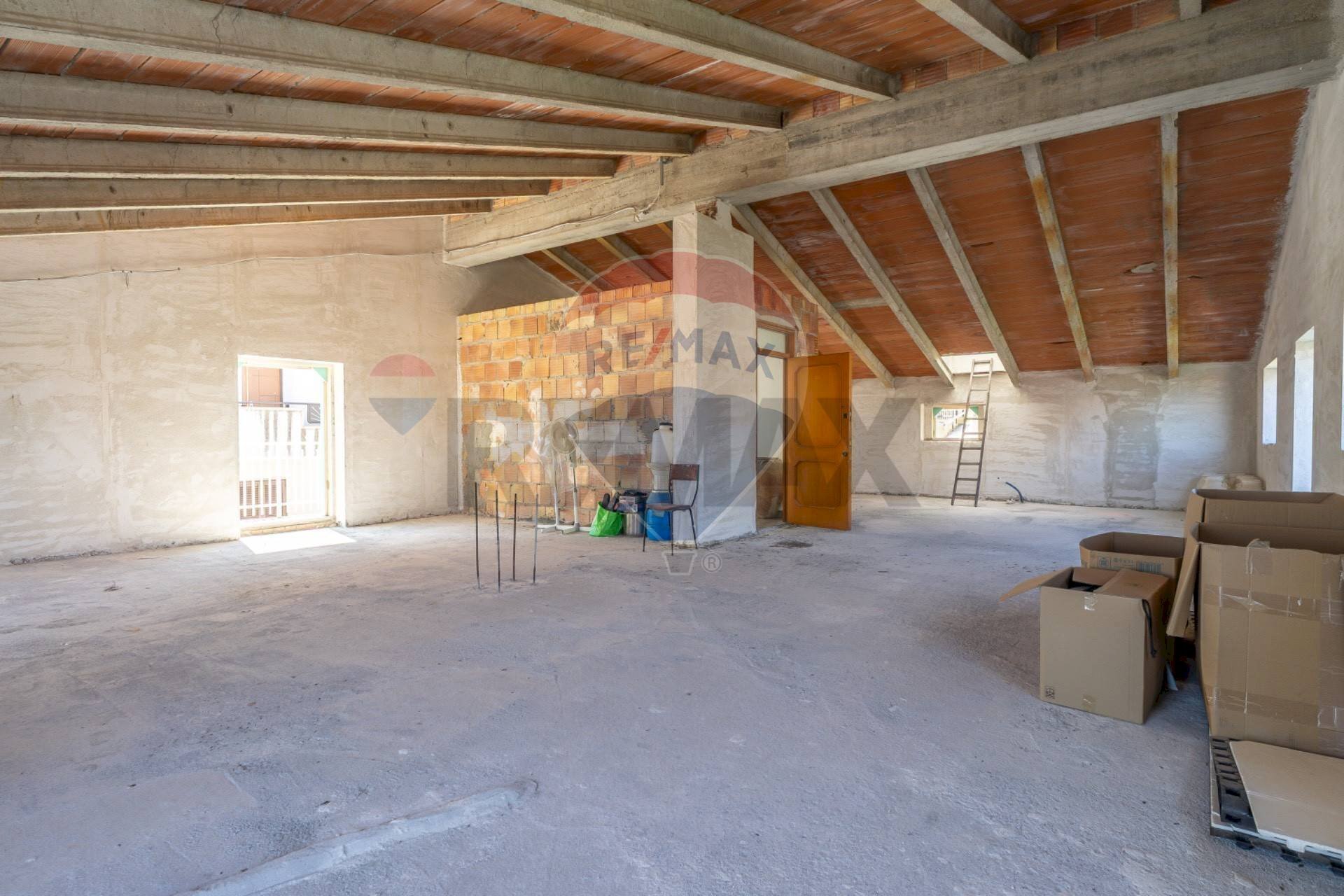 Parcheggio - Attic Via Istonia
85/B, Cupello - photo 3