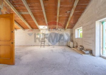 Parcheggio - Attic Via Istonia
 
85/B, Cupello - photo 5