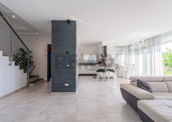 Sala da pranzo - Villa Via Enrico Mattei, Cupello - photo 4