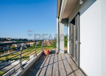 Balcone - Villa Via Enrico Mattei, Cupello - photo 32