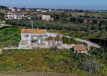 Edificio all\'aperto - Terreno agricolo Scerni - foto 8