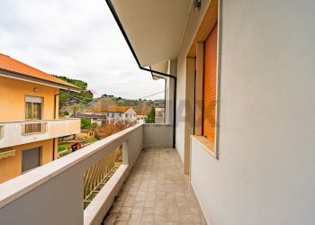 Balcone - Villa via Vittoria Colonna
 
63, Francavilla al Mare - photo 41