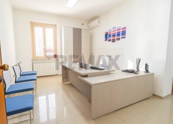 Ufficio - Appartamento Corso G.Garibaldi
10, Vasto - foto 4