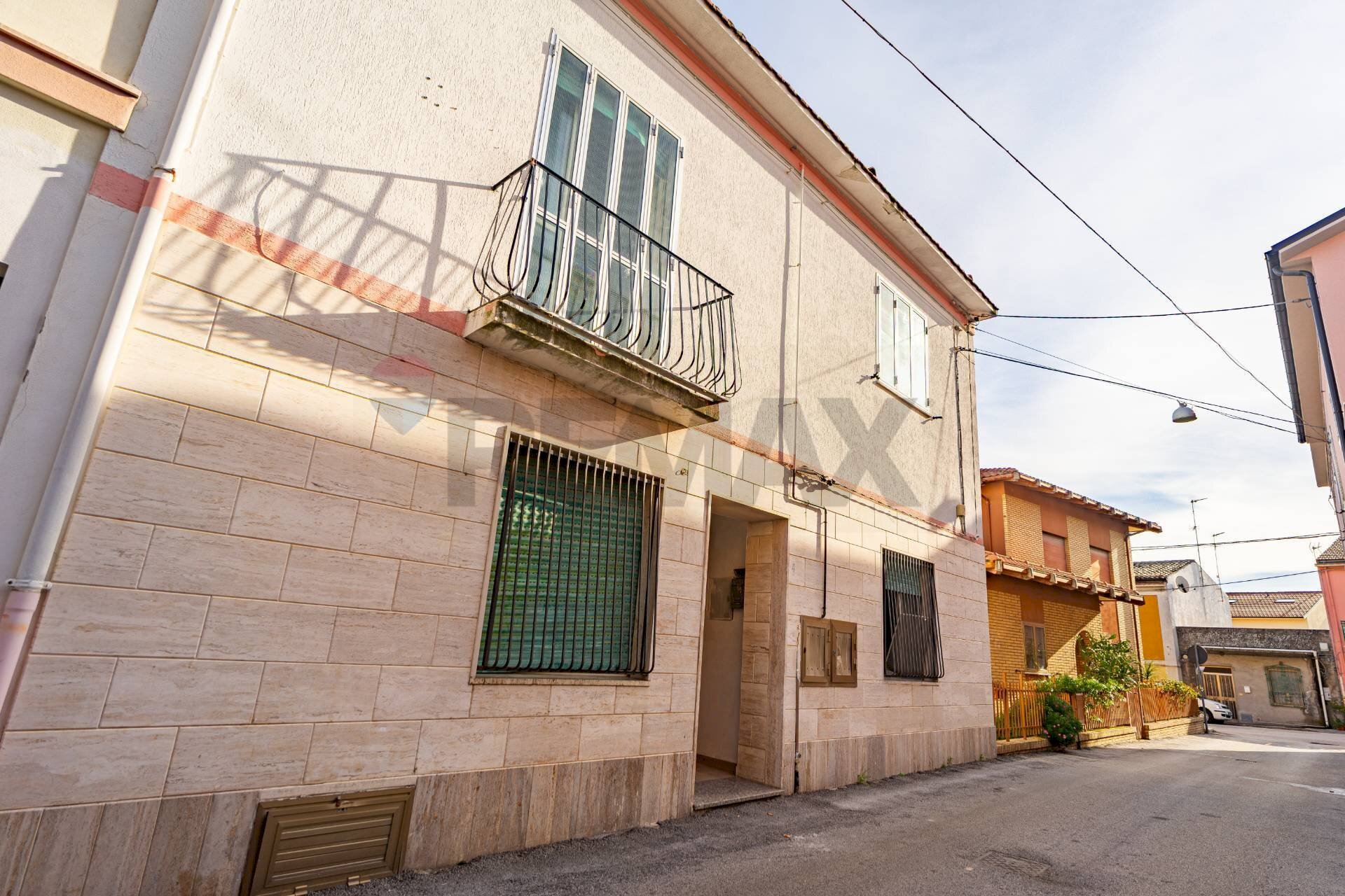 Edificio all\'aperto - Appartamento Via Torri in Sabina
 
4, Cupello - foto 1