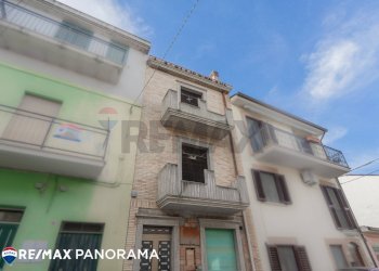 Edificio all\'aperto - Semi-detached house Cupello - photo 1