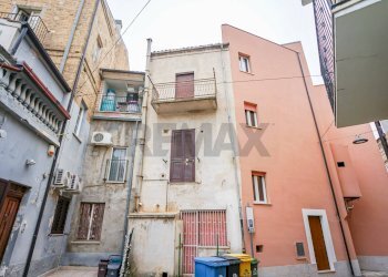 Edificio all\'aperto - Casa semi indipendente Piazza Garibaldi, Casalbordino - foto 17