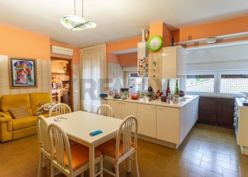 Cucina - Casa indipendente Casalbordino - foto 14