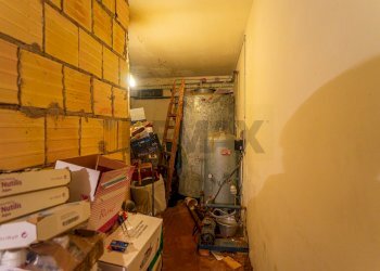 Dispensa di stoccaggio - Casa indipendente Casalbordino - foto 63